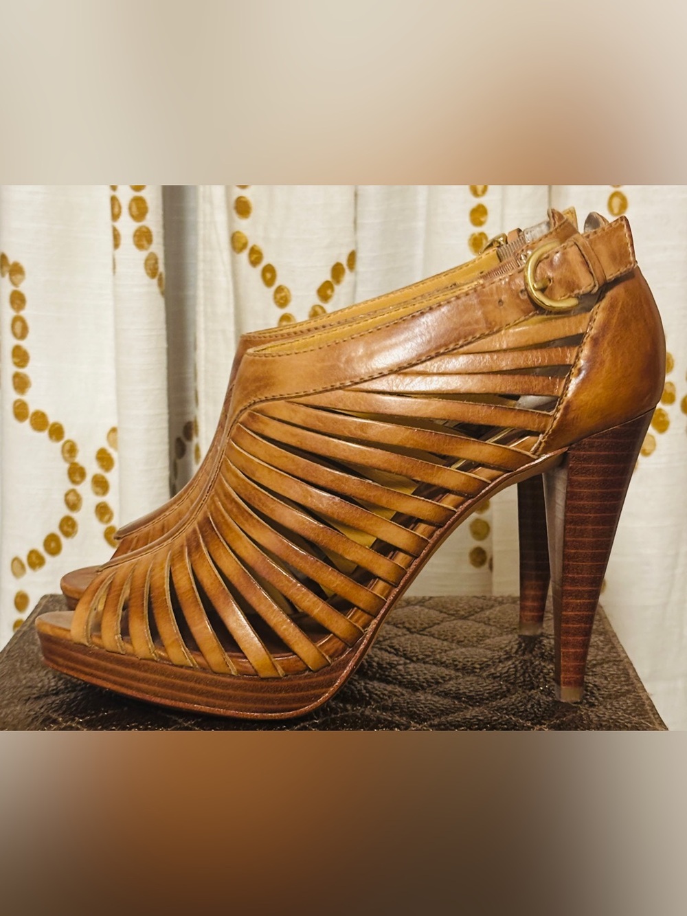 Max Studio Cognac Leather Strappy Peep-Toe Heel Women's Size 6